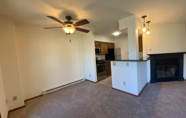 2 beds, 1 bath, 950 sqft, $1,675, Unit 7571CA - HPCI, II