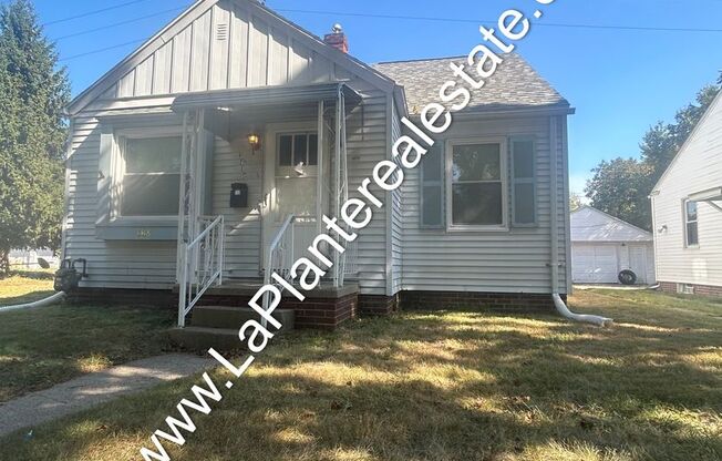 3 beds, 1 bath, $1,200