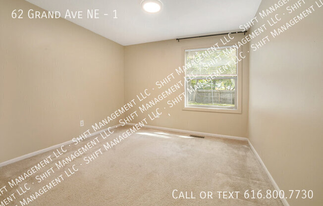62 GRAND AVE NE