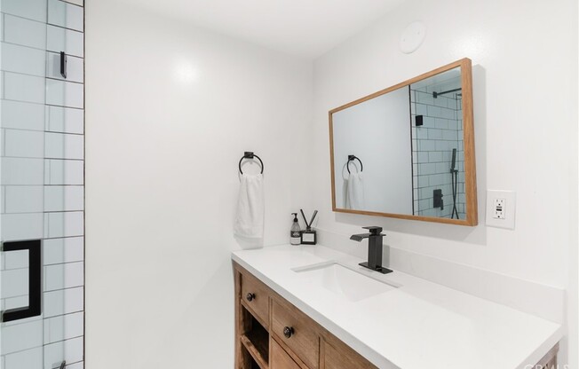 2 beds, 2 baths, 1,037 sqft, $4,400, Unit 912