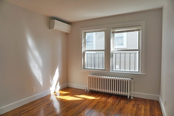 1 bed, 1 bath, 450 sqft, $2,200, Unit 08