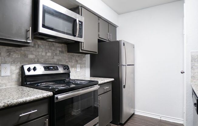 2 beds, 2 baths, 840 sqft, $1,058, Unit 604