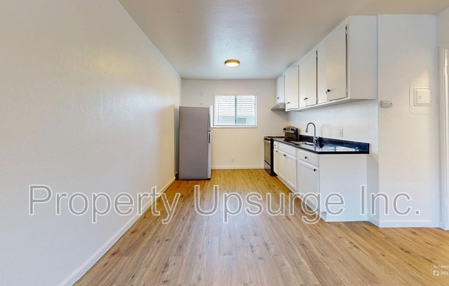 1558 Bridge Street - 17