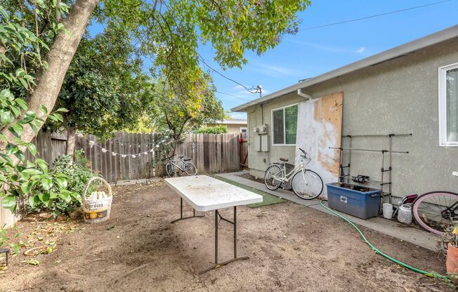 3 beds, 2 baths, $3,350