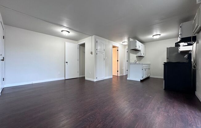 1 bed, 1 bath, $825, Unit Apt. 2