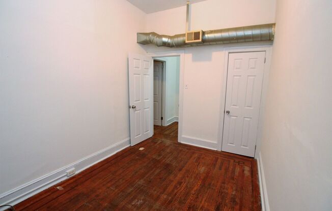 2621 West Girard