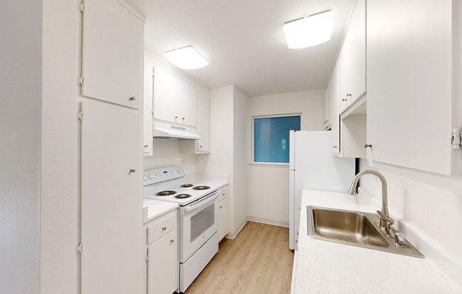 541 ALAMEDA DE PRADO