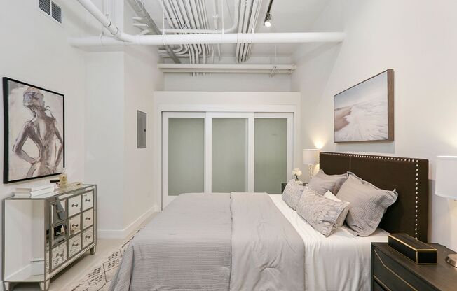 2 beds, 1 bath, 1,100 sqft, $2,700, Unit 407