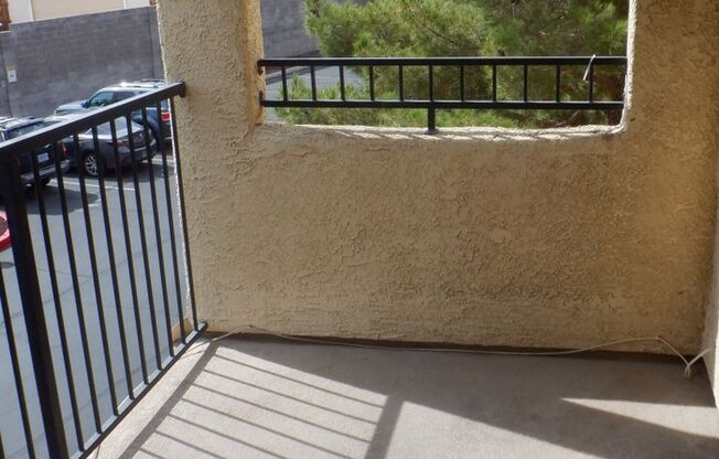 Two Bedroom Upstairs Condo Located in Henderson