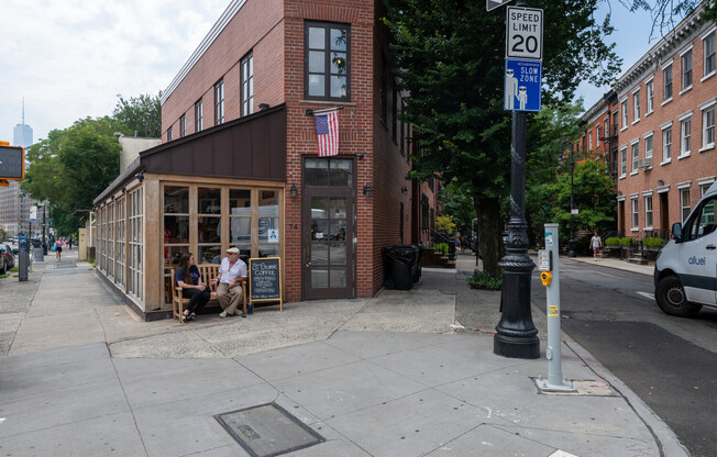 9 BARROW ST