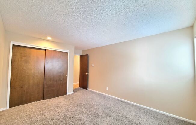 1 bed, 1 bath, 560 sqft, $1,050, Unit 207