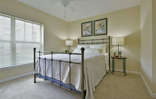 Beautiful Bright Bedroom With Wide Windows at Badger Canyon, Kennewick, WA