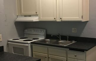 Studio, 1 bath, 350 sqft, $1,095, Unit 05