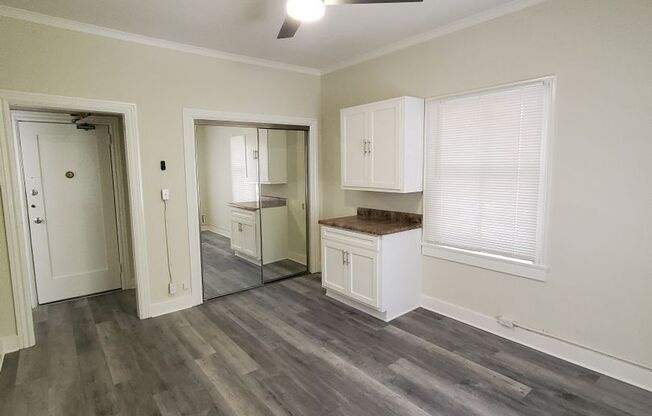 228-3441 W 2ND ST.