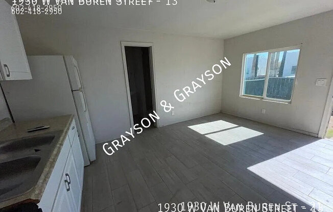 1930 W Van Buren Street