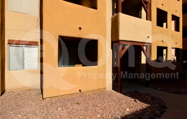 2 beds, 2 baths, 699 sqft, $925, Unit 501