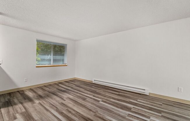 2 beds, 1.5 baths, 925 sqft, $1,705, Unit G-104