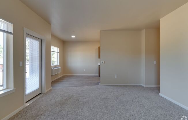 2 beds, 2 baths, 1,005 sqft, $1,725, Unit 192-312