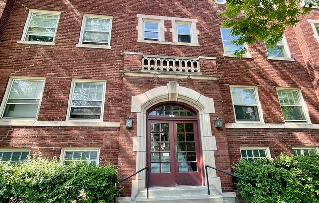 2507-2515 N Stowell