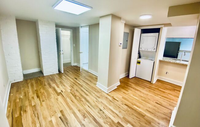 1 bed, 1 bath, 613 sqft, $1,545, Unit 934-14