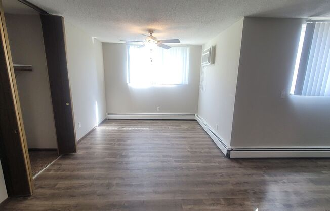 River Walk Apartments of Delano