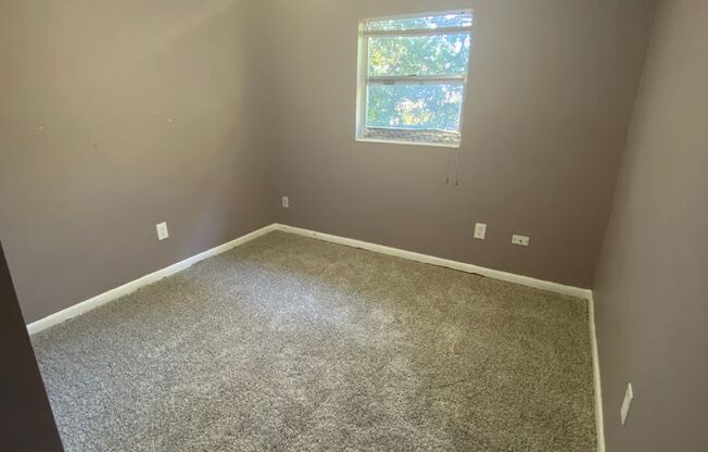 3 beds, 1 bath, $1,495