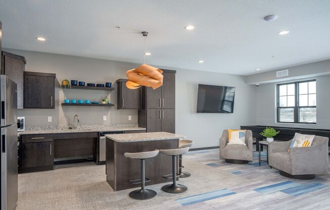 2 beds, 2 baths, 1,046 sqft, $1,850, Unit 313