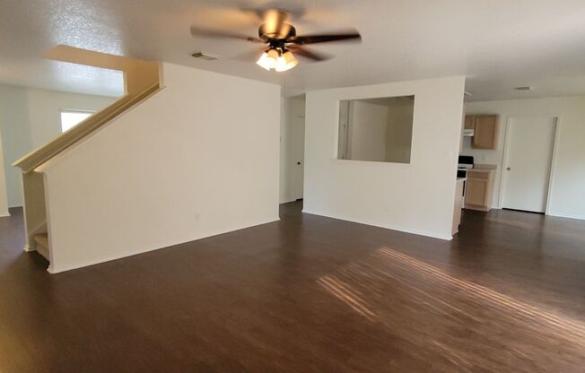 Great 4/2.5/2 Home with 2 Living & 2 Formal Dining In NW San Antonio