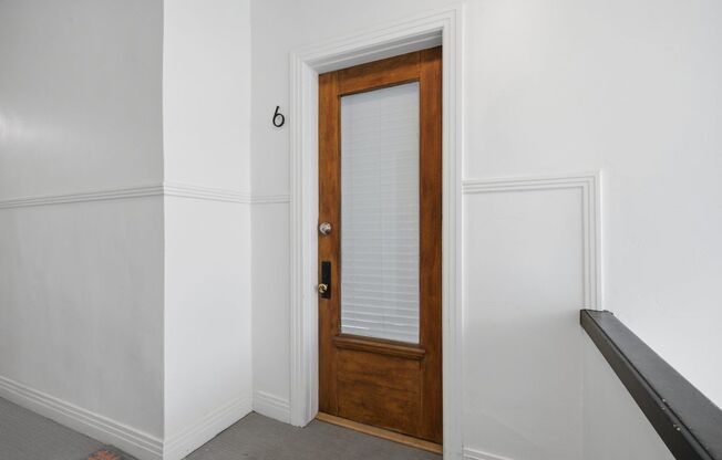 1 bed, 1 bath, $1,100, Unit 722-06