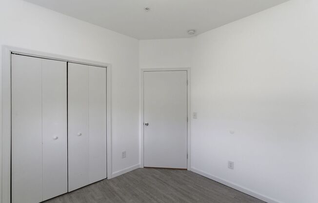 2 beds, 1.5 baths, 850 sqft, $1,299, Unit C3