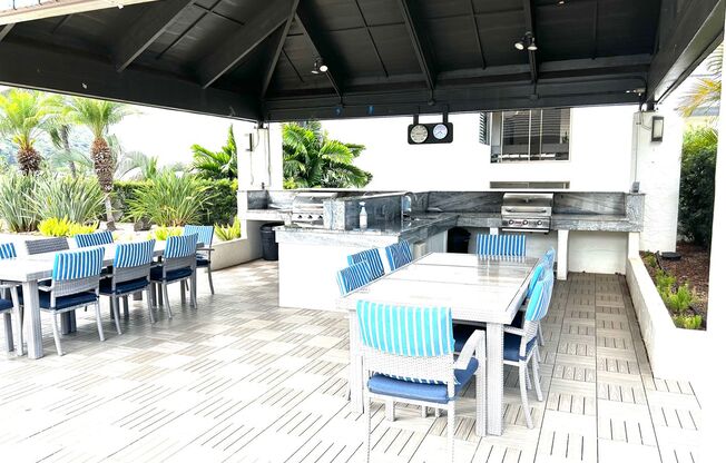 1 bed, 2 baths, $4,300