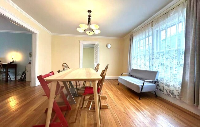 142 JACKSON ST