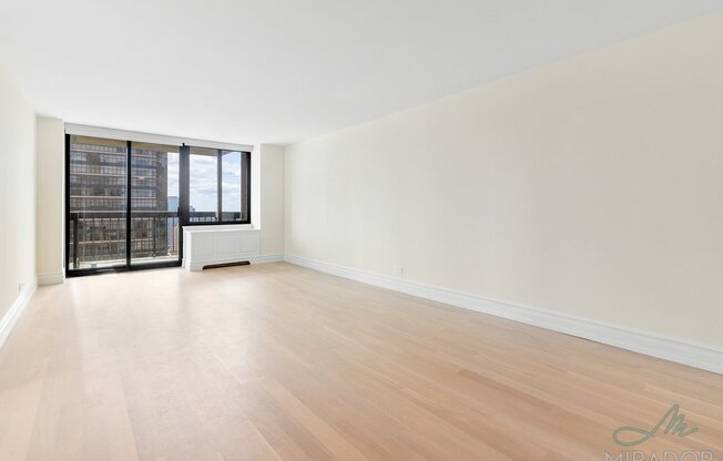 3 beds, 3 baths, $12,500, Unit 26G