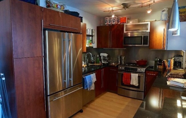 1 bed, 1 bath, 757 sqft, $3,400, Unit 28A