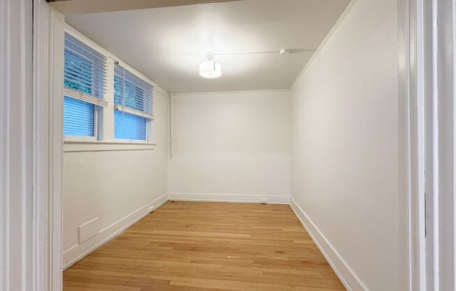 1 bed, 1 bath, 475 sqft, $1,500, Unit Unit 04