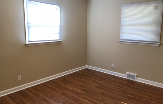 3 beds, 2 baths, $2,150