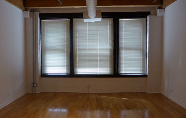 Studio, 1 bath, 550 sqft, $1,695, Unit 405