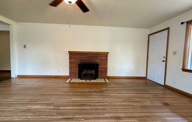 Spacious 3 Bedroom/1.5 Bath with a Bonus Room