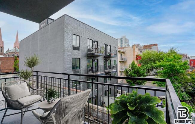 2 beds, 2 baths, $4,750, Unit 2M