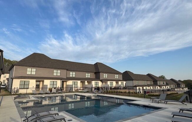 3BD/3.5BA - UNIT @ THE RESERVE