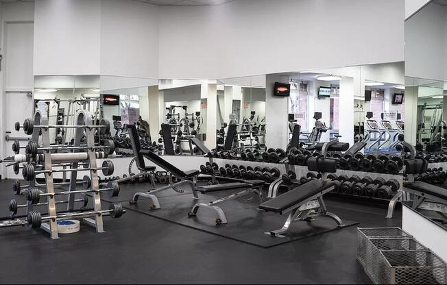 3 beds, 1.5 baths, 953 sqft, $7,220, Unit 10F