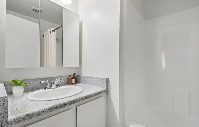 2 beds, 2 baths, 1,006 sqft, $1,238, Unit S1155