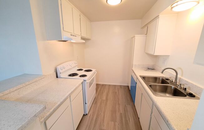 2 beds, 2 baths, 1,044 sqft, $2,695, Unit 126