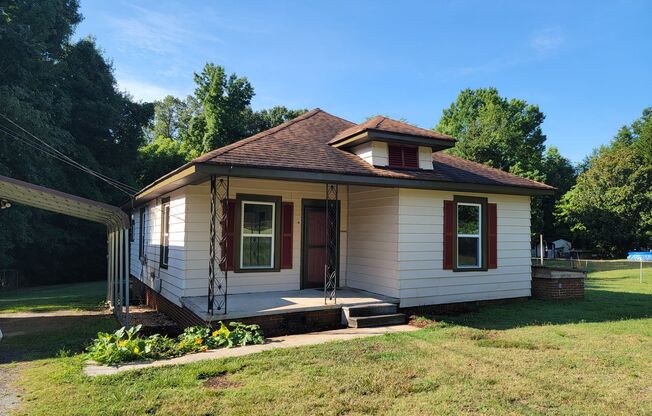 Complete remodeled 3 bedroom 1 1/2 bath home in Belmont!!