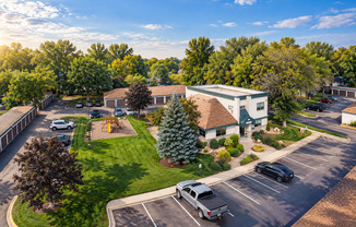 The Groves Apartments