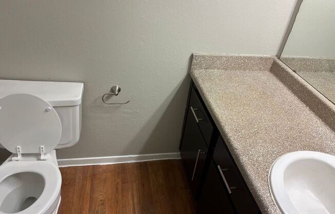 1 bed, 1 bath, 500 sqft, $765, Unit 111