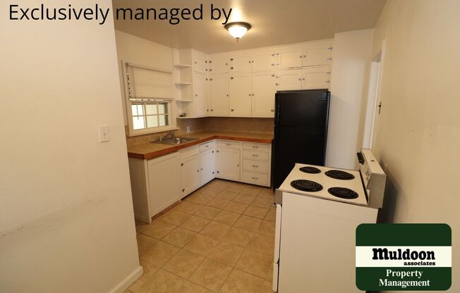 Really Cute Northside Pet Friendly Home with 2 Car garage!