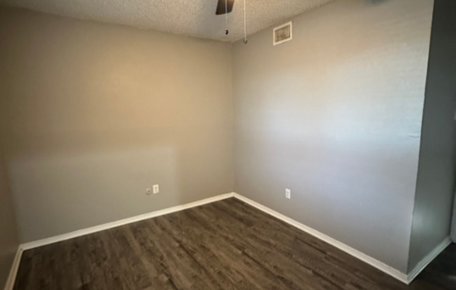 2 beds, 2 baths, 1,078 sqft, $1,635