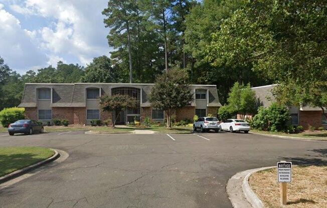 2 Bedroom Condo Less than 1.5 miles from Duke University Campus and Medical Center