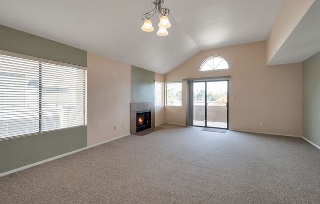 2 beds, 2 baths, $1,795, Unit Unit 2062